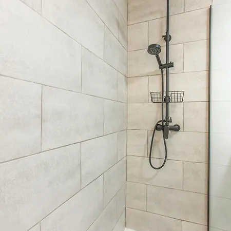 Montserrat קורלחו